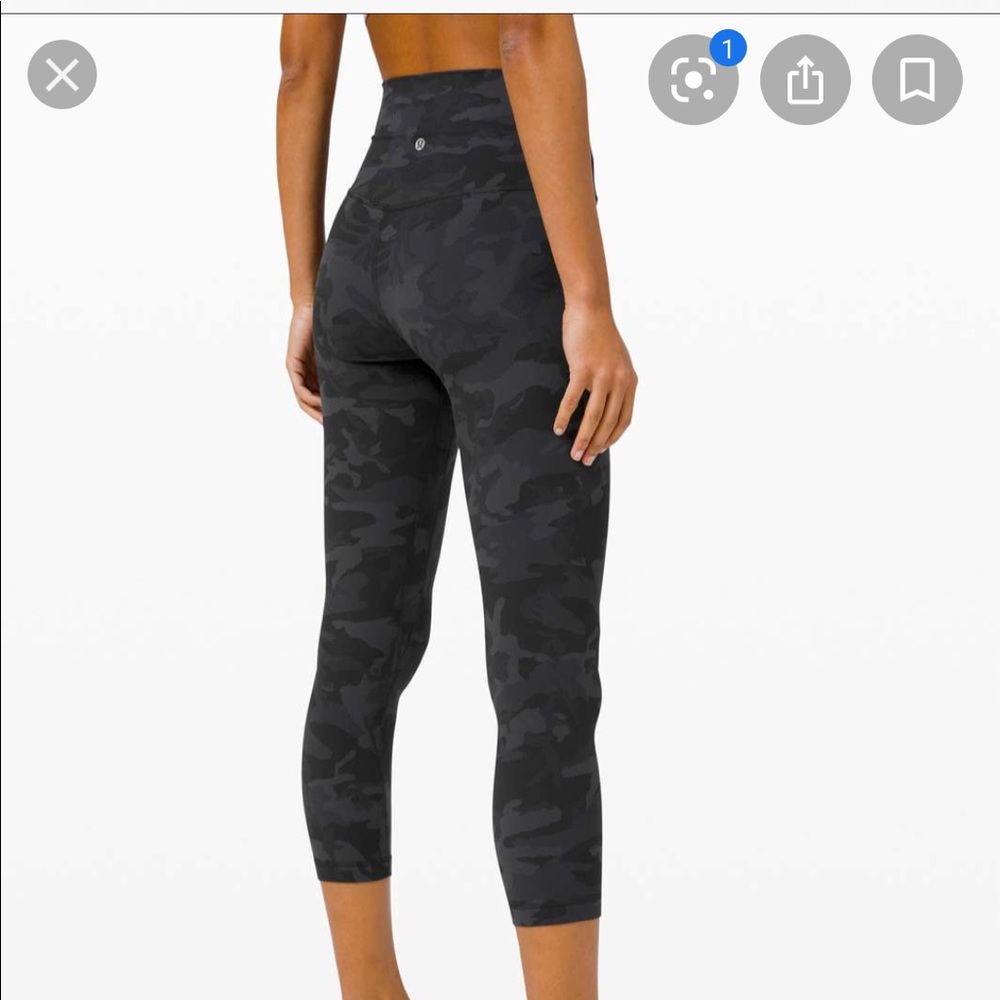 Lululemon crop Align Camo 21 incognito Grey Size 4